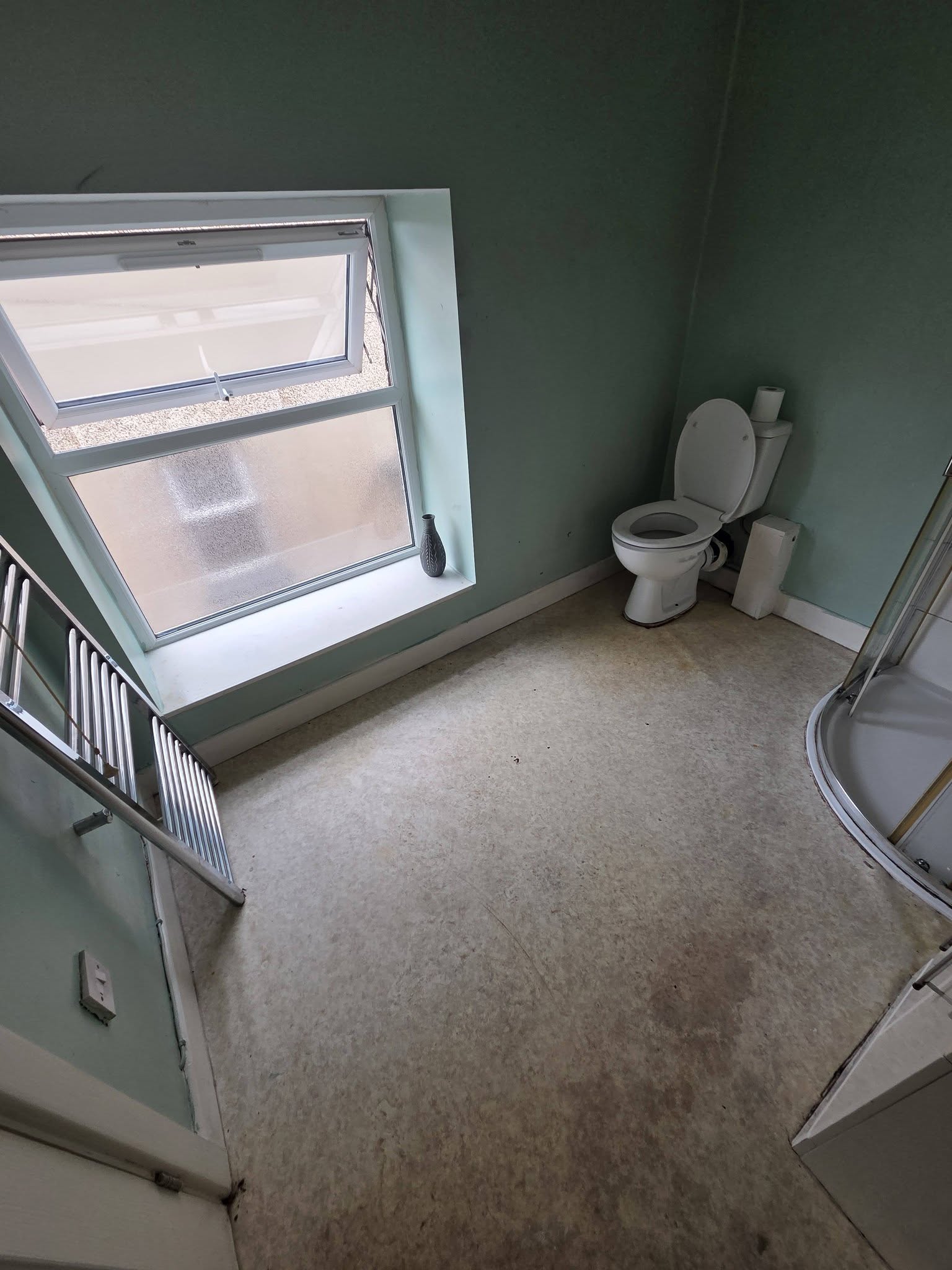 Professionally cleaned bathroom
